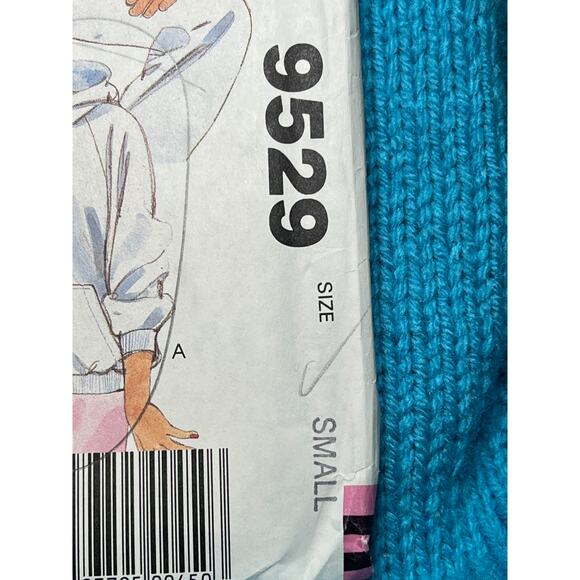 McCalls Sewing pattern 9529 unisex sweatshirt cardigan hoodie 1980s size small - Picture 2 of 6